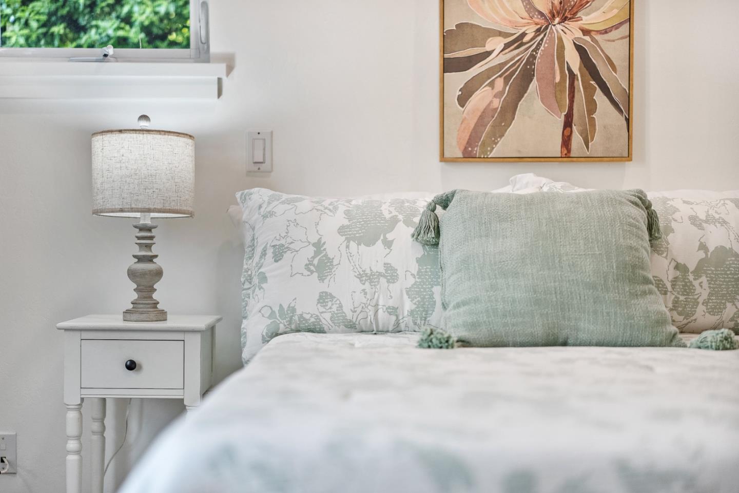 Detail Gallery Image 12 of 80 For 2200 Dolphin Dr, Aptos,  CA 95003 - 4 Beds | 3 Baths
