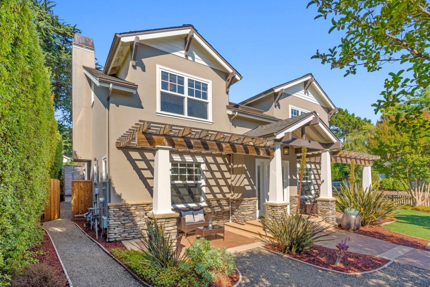 Detail Gallery Image 3 of 80 For 2200 Dolphin Dr, Aptos,  CA 95003 - 4 Beds | 3 Baths