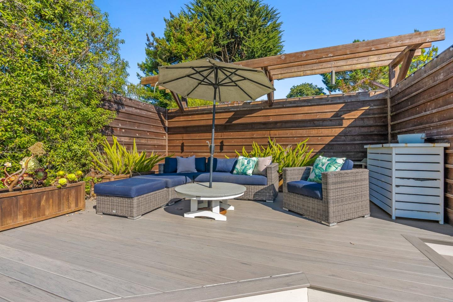 Detail Gallery Image 49 of 80 For 2200 Dolphin Dr, Aptos,  CA 95003 - 4 Beds | 3 Baths