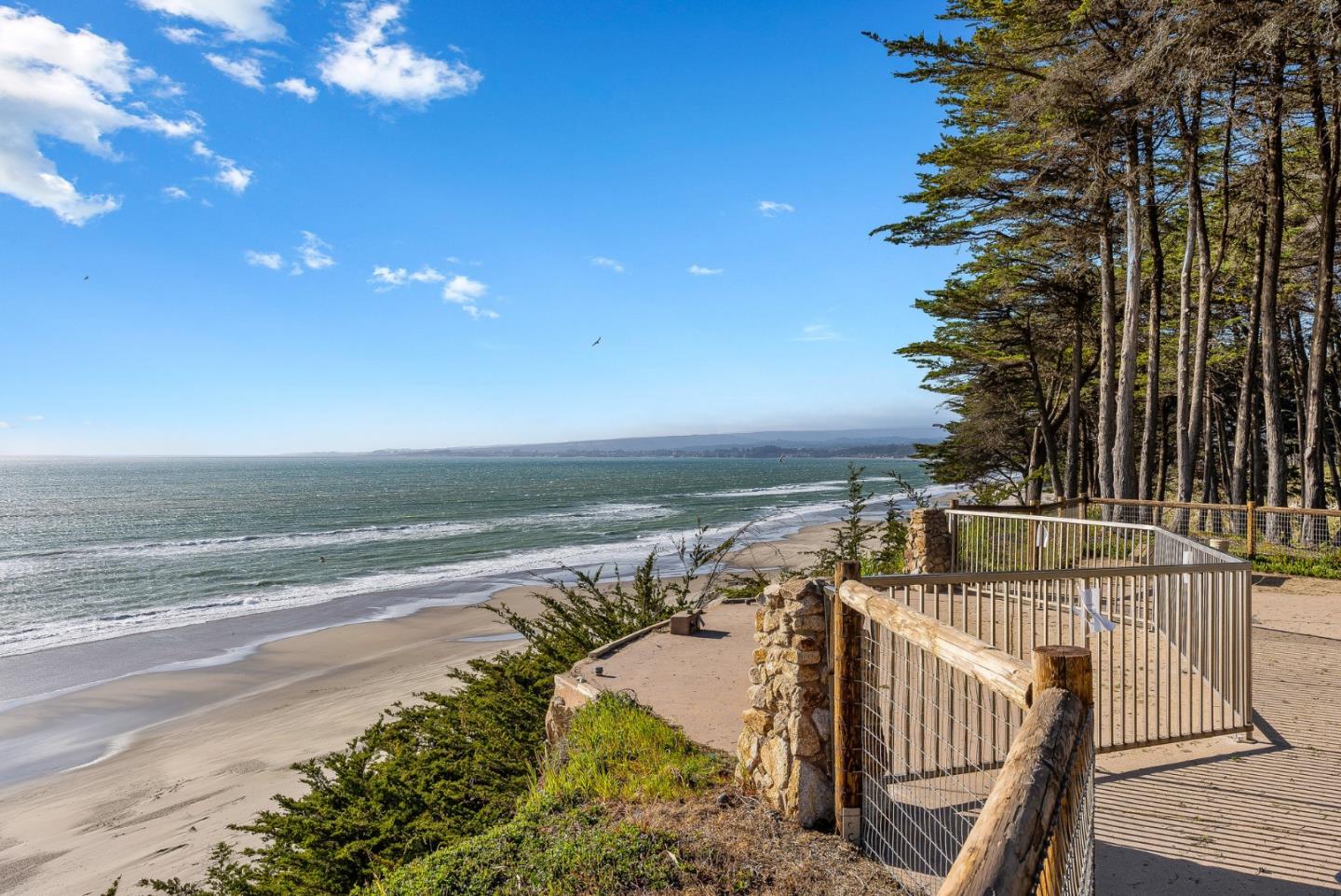 Detail Gallery Image 63 of 80 For 2200 Dolphin Dr, Aptos,  CA 95003 - 4 Beds | 3 Baths