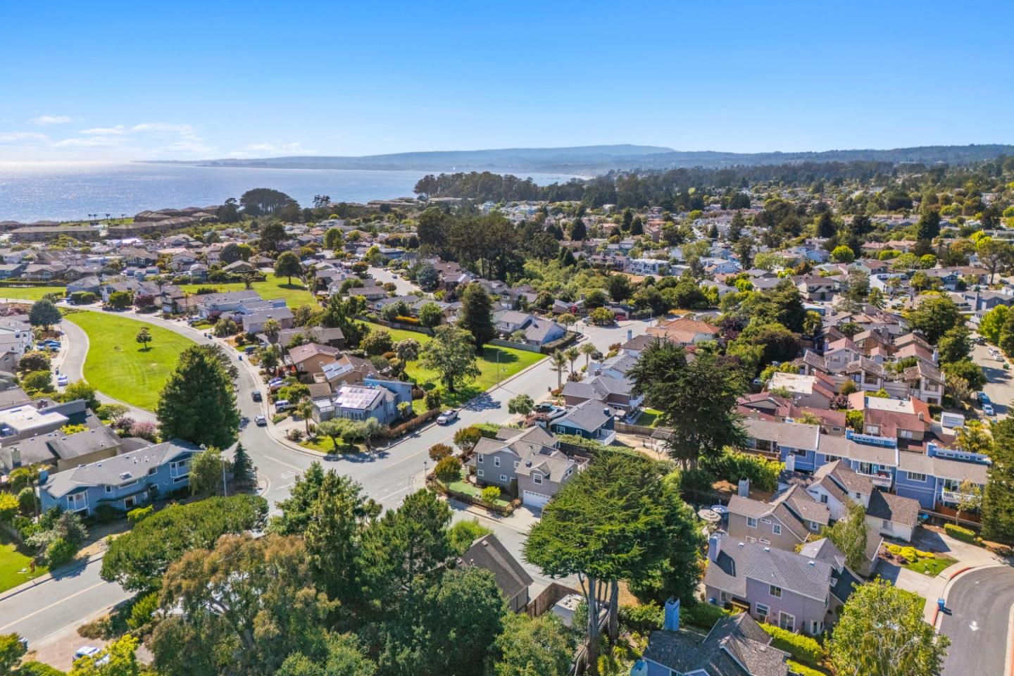 Detail Gallery Image 68 of 80 For 2200 Dolphin Dr, Aptos,  CA 95003 - 4 Beds | 3 Baths