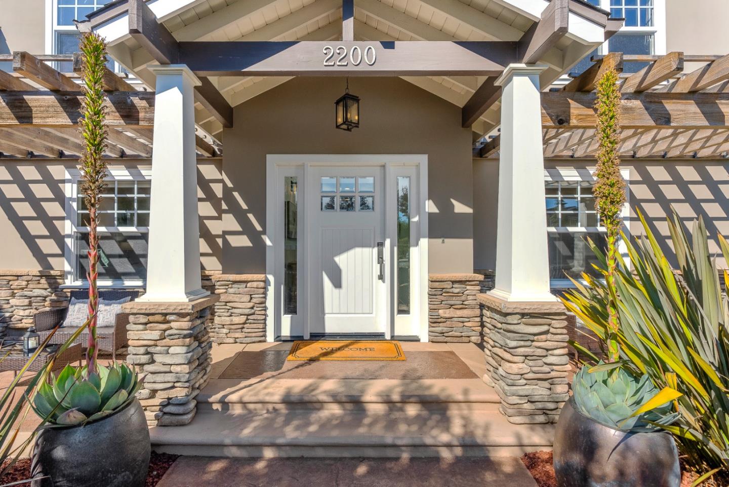 Detail Gallery Image 9 of 80 For 2200 Dolphin Dr, Aptos,  CA 95003 - 4 Beds | 3 Baths