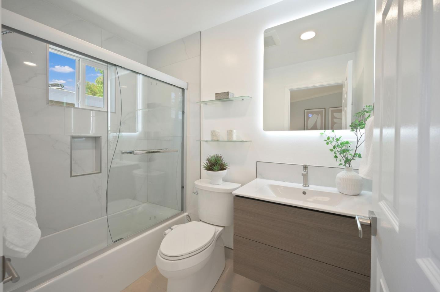 Detail Gallery Image 21 of 60 For 1114 Lily Ave, Sunnyvale,  CA 94086 - 3 Beds | 2 Baths