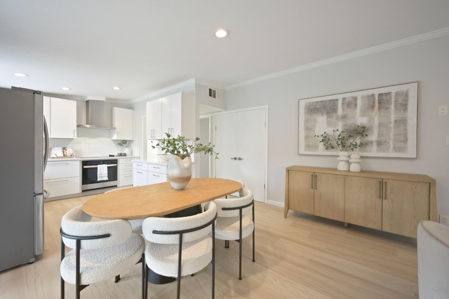 Detail Gallery Image 8 of 60 For 1114 Lily Ave, Sunnyvale,  CA 94086 - 3 Beds | 2 Baths