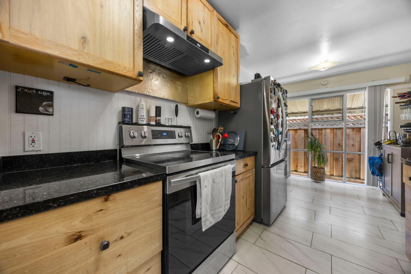 Detail Gallery Image 12 of 28 For 88 Newhall St, Hayward,  CA 94544 - 3 Beds | 2 Baths