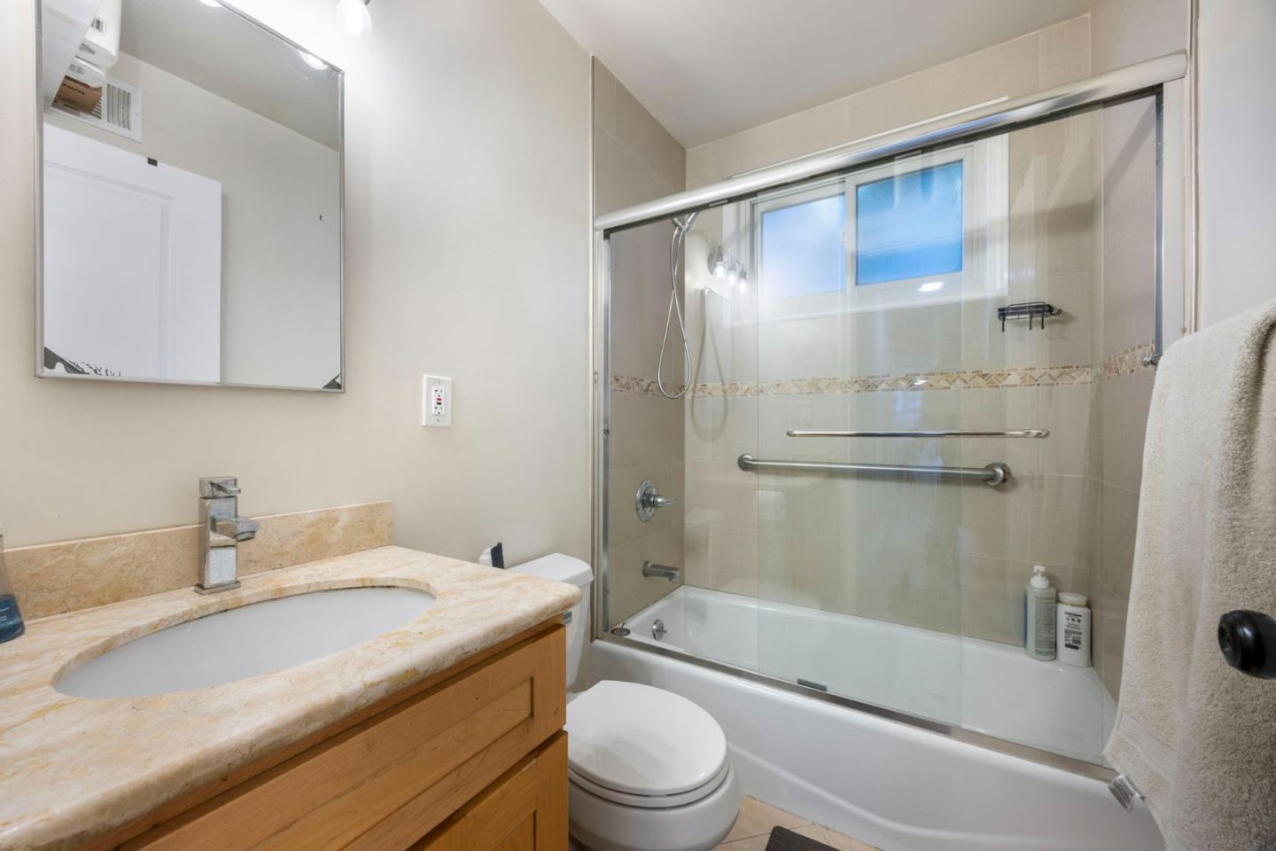 Detail Gallery Image 21 of 28 For 88 Newhall St, Hayward,  CA 94544 - 3 Beds | 2 Baths