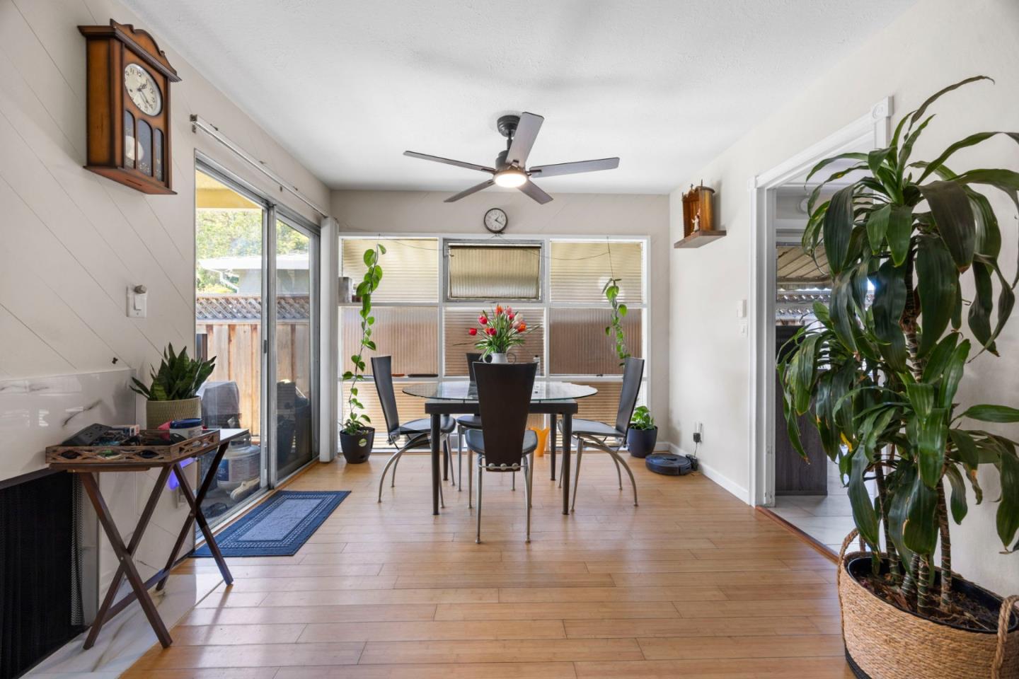Detail Gallery Image 8 of 28 For 88 Newhall St, Hayward,  CA 94544 - 3 Beds | 2 Baths