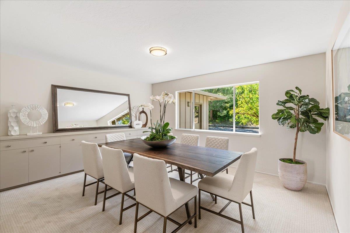 Detail Gallery Image 11 of 56 For 12650 Viscaino Ct, Los Altos Hills,  CA 94022 - 4 Beds | 3 Baths