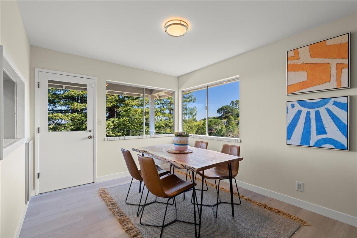 Detail Gallery Image 17 of 56 For 12650 Viscaino Ct, Los Altos Hills,  CA 94022 - 4 Beds | 3 Baths