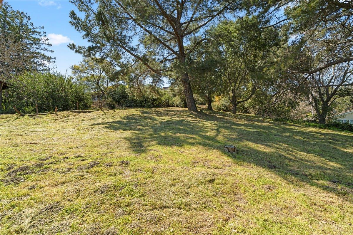 Detail Gallery Image 43 of 56 For 12650 Viscaino Ct, Los Altos Hills,  CA 94022 - 4 Beds | 3 Baths