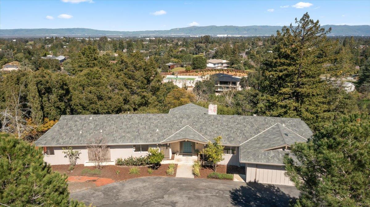 Detail Gallery Image 49 of 56 For 12650 Viscaino Ct, Los Altos Hills,  CA 94022 - 4 Beds | 3 Baths
