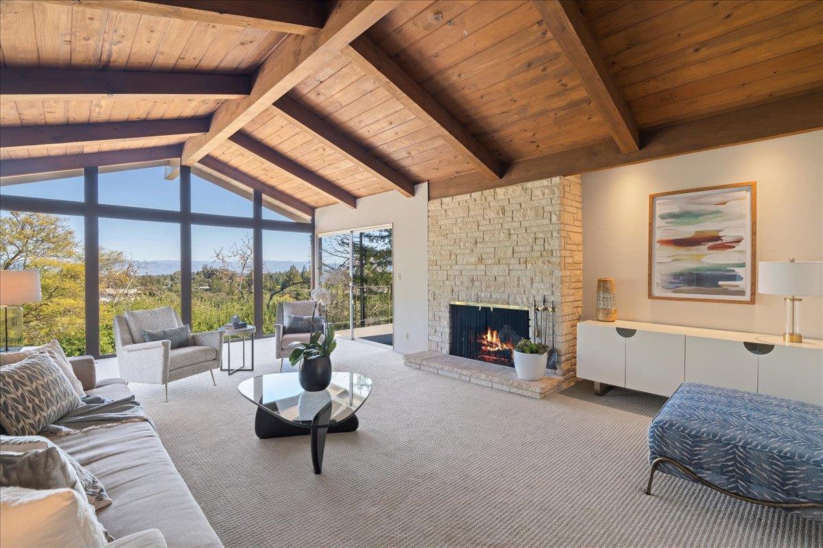 Detail Gallery Image 8 of 56 For 12650 Viscaino Ct, Los Altos Hills,  CA 94022 - 4 Beds | 3 Baths