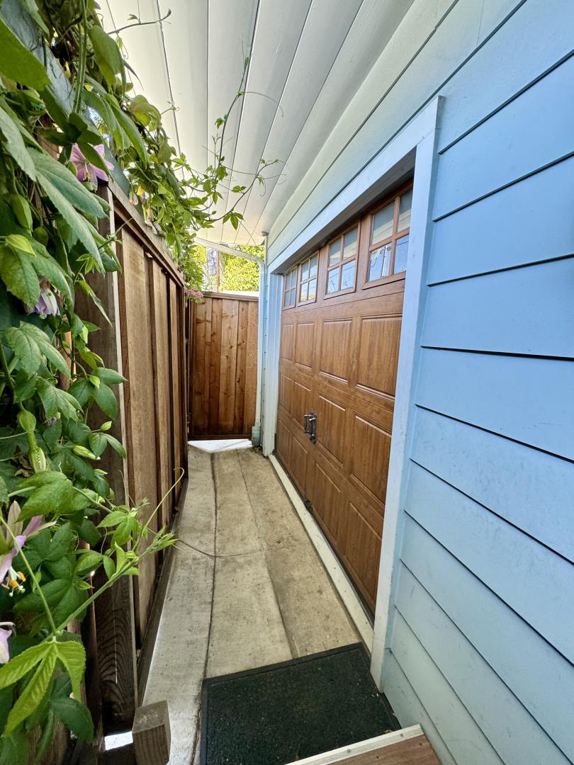 Detail Gallery Image 5 of 25 For 1890 Wharf Rd, Capitola,  CA 95010 - 1 Beds | 1 Baths