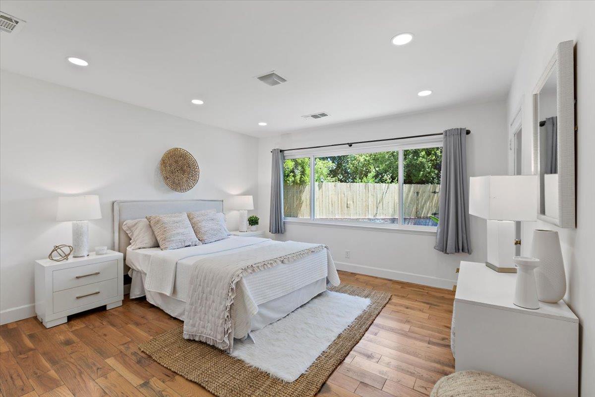 Detail Gallery Image 21 of 62 For 190 W San Martin Ave, San Martin,  CA 95046 - 3 Beds | 3 Baths