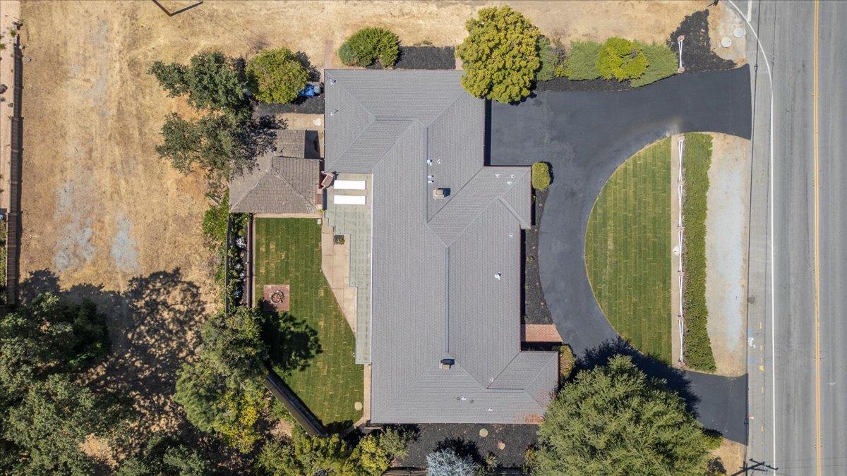 Detail Gallery Image 52 of 62 For 190 W San Martin Ave, San Martin,  CA 95046 - 3 Beds | 3 Baths