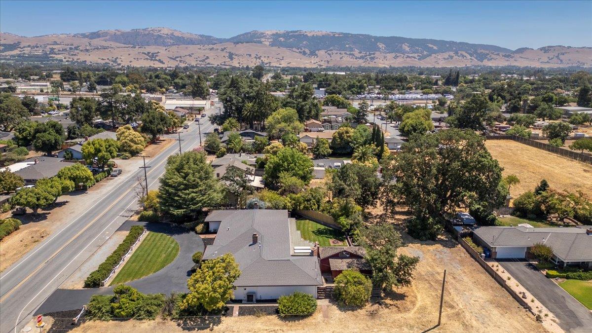 Detail Gallery Image 58 of 62 For 190 W San Martin Ave, San Martin,  CA 95046 - 3 Beds | 3 Baths