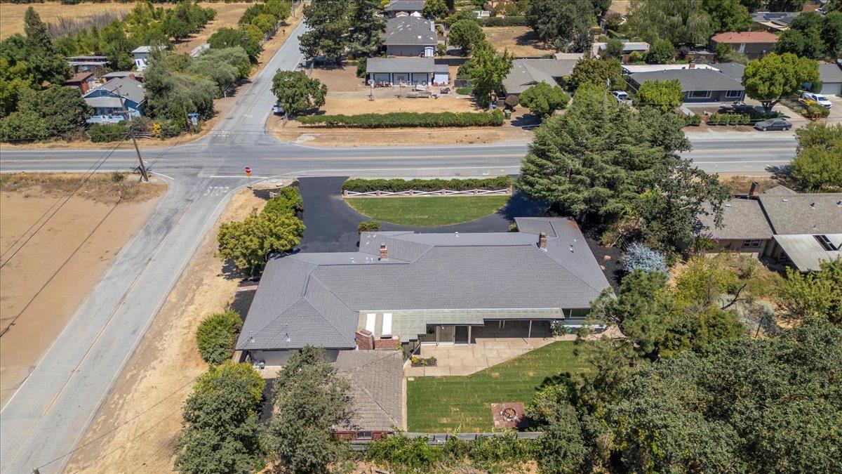 Detail Gallery Image 60 of 62 For 190 W San Martin Ave, San Martin,  CA 95046 - 3 Beds | 3 Baths