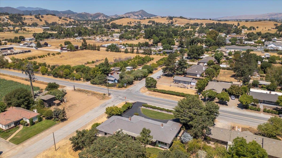 Detail Gallery Image 62 of 62 For 190 W San Martin Ave, San Martin,  CA 95046 - 3 Beds | 3 Baths