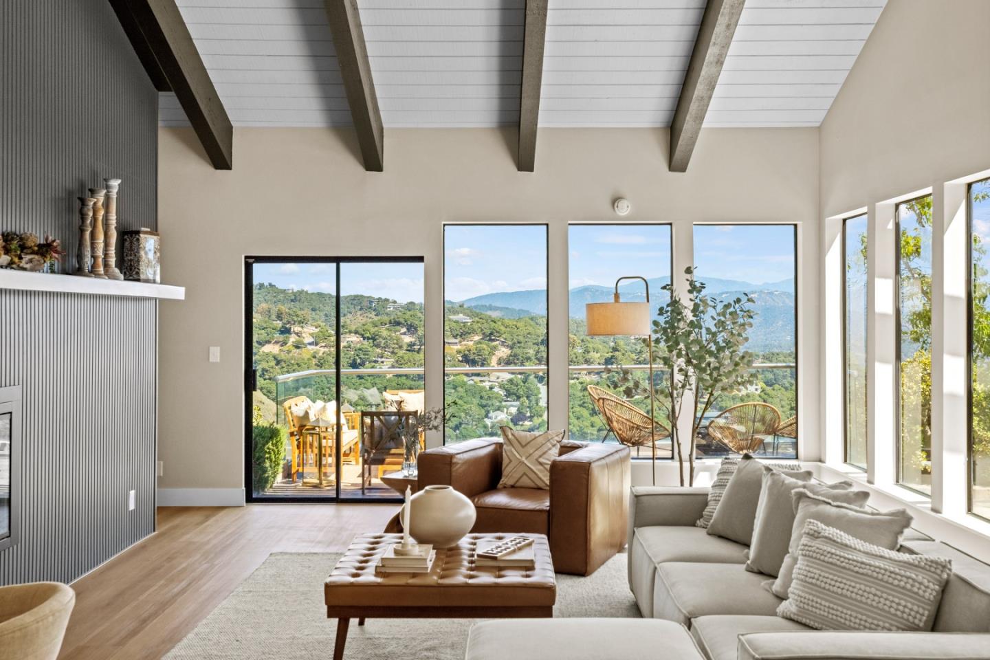 Detail Gallery Image 9 of 32 For 13399 Middle Canyon Rd, Carmel Valley,  CA 93924 - 3 Beds | 3 Baths