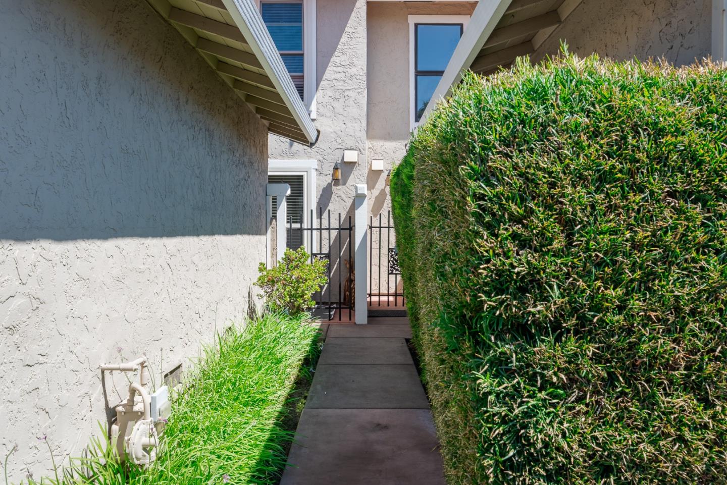 Detail Gallery Image 4 of 29 For 433 W Rincon Ave #H,  Campbell,  CA 95008 - 2 Beds | 1/1 Baths