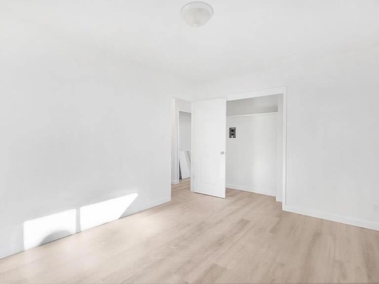 Detail Gallery Image 2 of 9 For 2133 34th Ave, Oakland,  CA 94601 - 2 Beds | 1 Baths