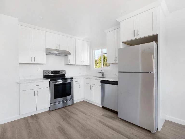 Detail Gallery Image 7 of 9 For 2133 34th Ave, Oakland,  CA 94601 - 2 Beds | 1 Baths