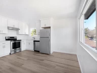 Detail Gallery Image 8 of 9 For 2133 34th Ave, Oakland,  CA 94601 - 2 Beds | 1 Baths