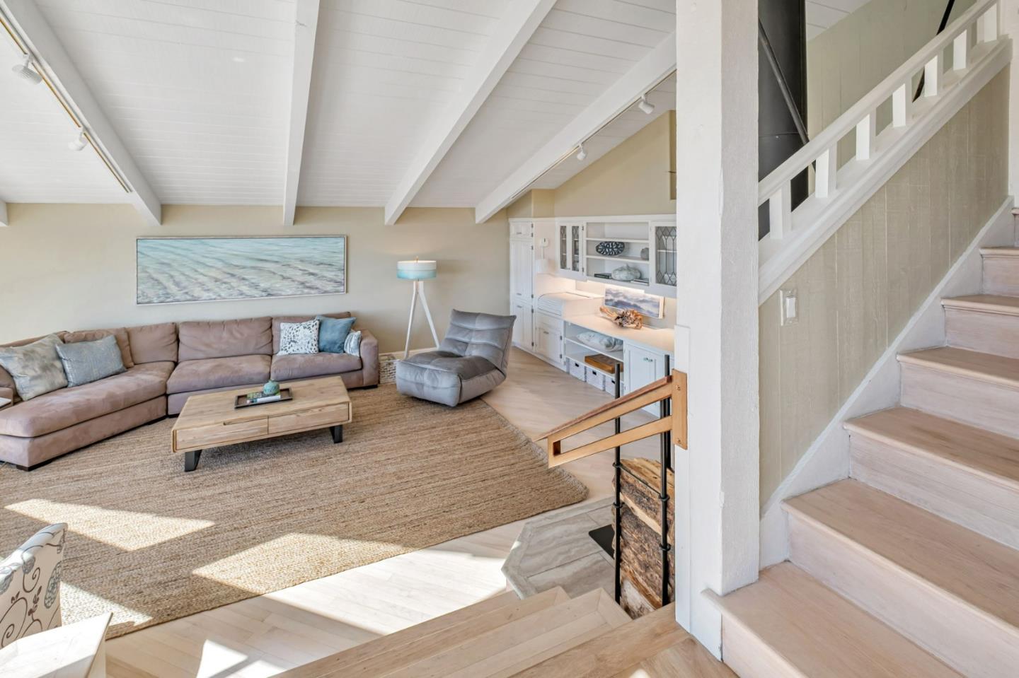 Detail Gallery Image 13 of 44 For 3300 Crystal Heights Dr, Soquel,  CA 95073 - 3 Beds | 2/1 Baths