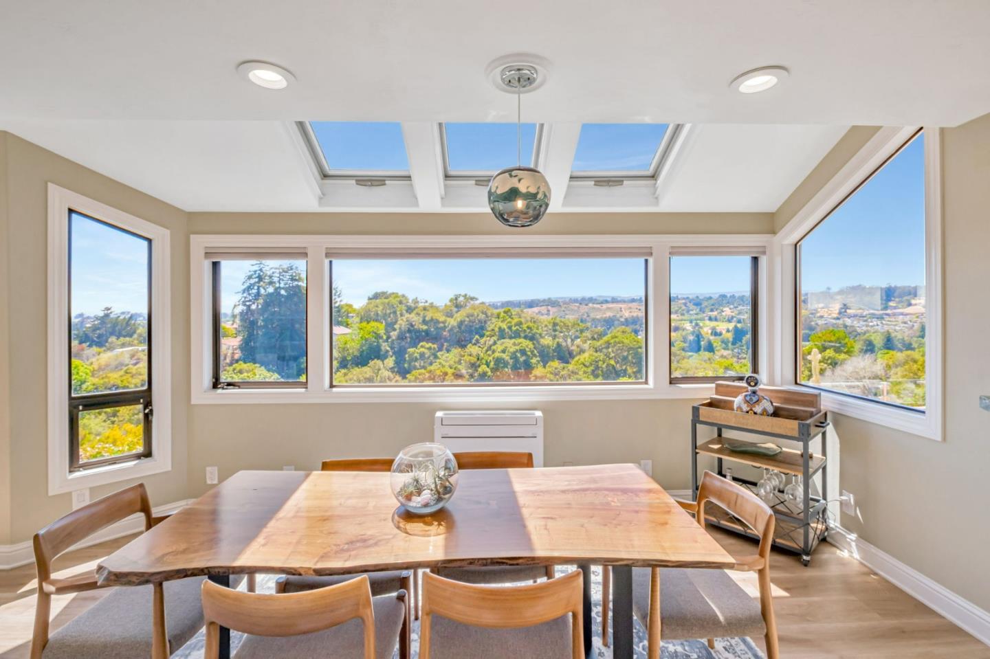 Detail Gallery Image 15 of 44 For 3300 Crystal Heights Dr, Soquel,  CA 95073 - 3 Beds | 2/1 Baths