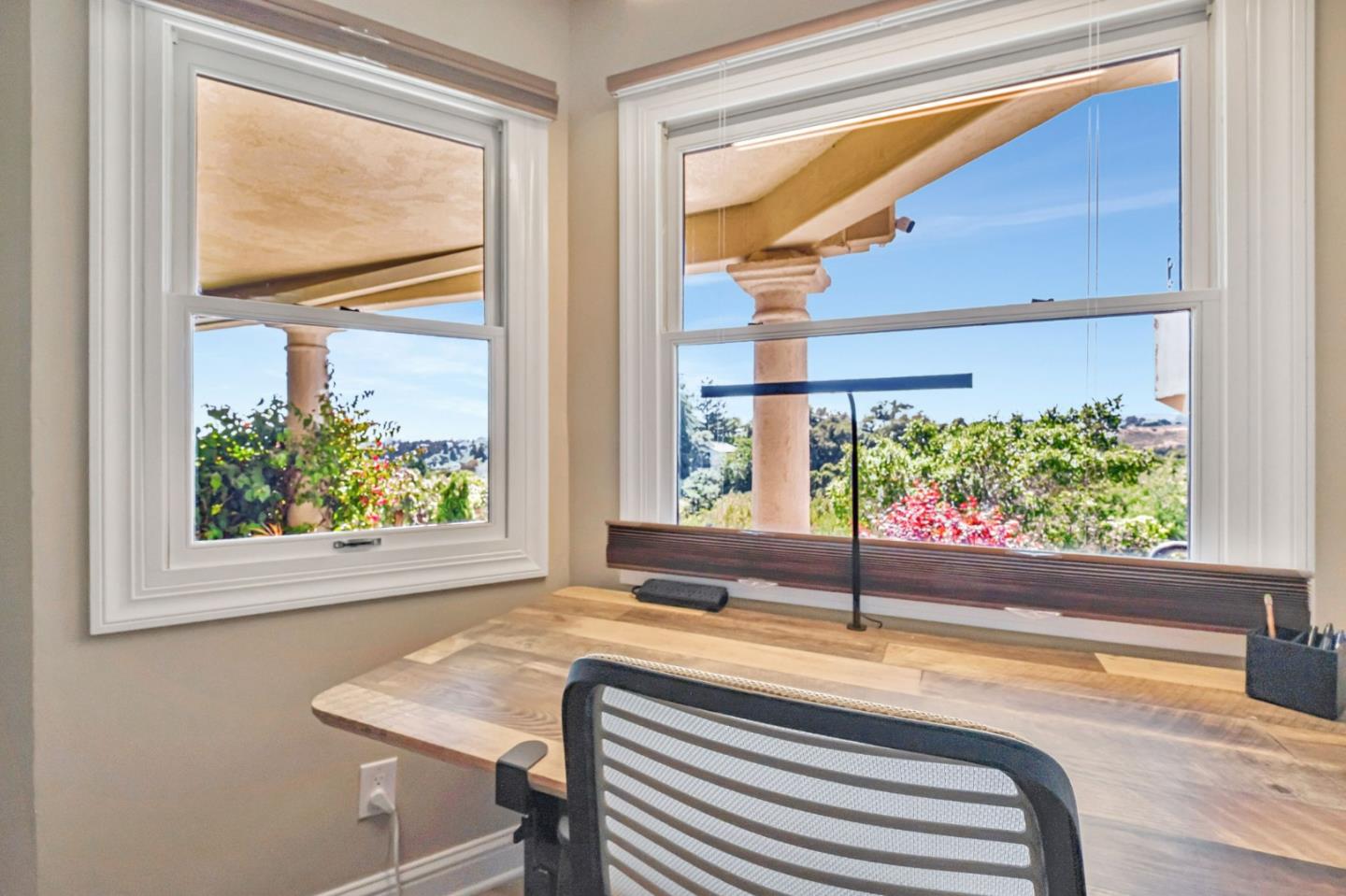Detail Gallery Image 36 of 44 For 3300 Crystal Heights Dr, Soquel,  CA 95073 - 3 Beds | 2/1 Baths