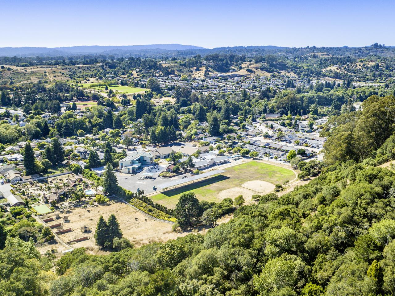 Detail Gallery Image 41 of 44 For 3300 Crystal Heights Dr, Soquel,  CA 95073 - 3 Beds | 2/1 Baths