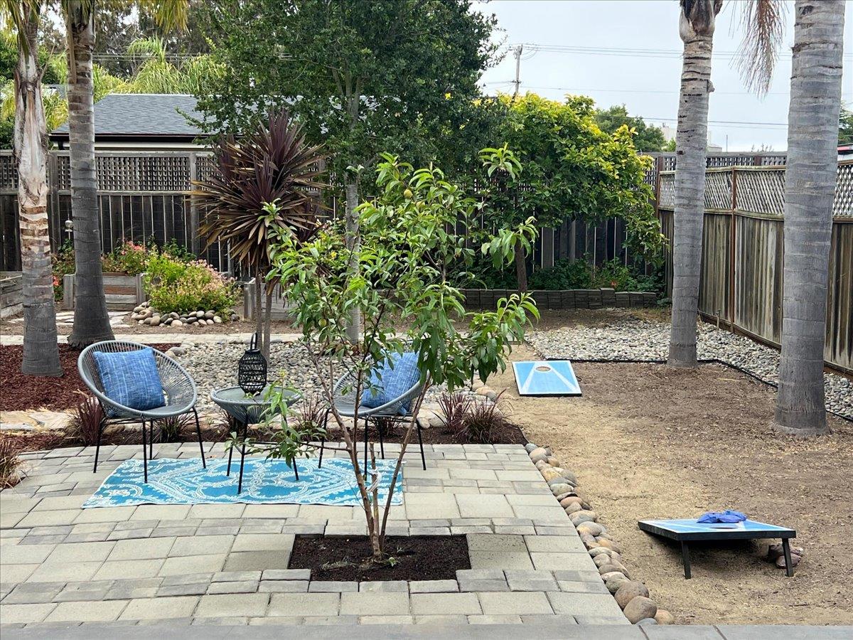 Detail Gallery Image 12 of 56 For 140 Suburbia Ave, Santa Cruz,  CA 95062 - 2 Beds | 2 Baths