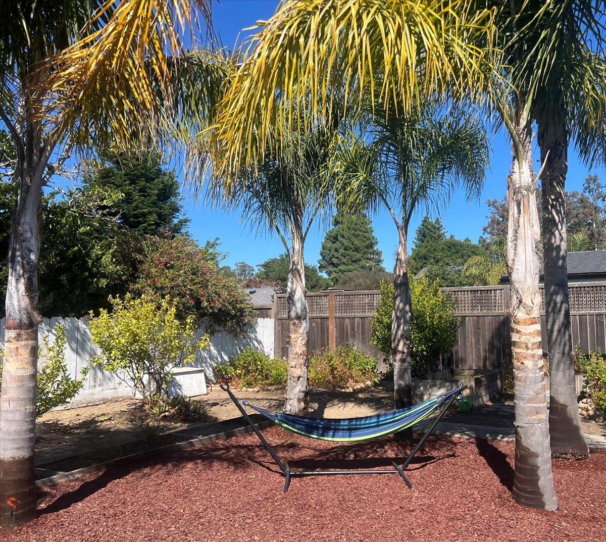 Detail Gallery Image 14 of 56 For 140 Suburbia Ave, Santa Cruz,  CA 95062 - 2 Beds | 2 Baths