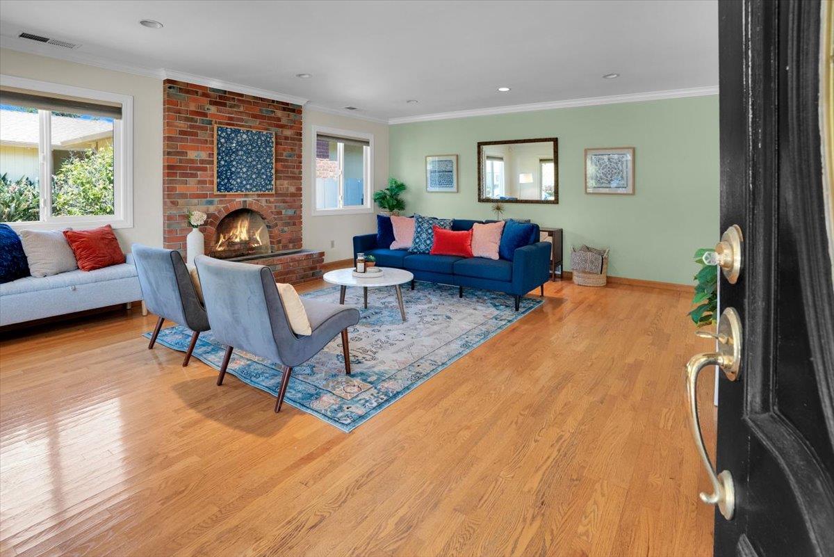 Detail Gallery Image 17 of 56 For 140 Suburbia Ave, Santa Cruz,  CA 95062 - 2 Beds | 2 Baths