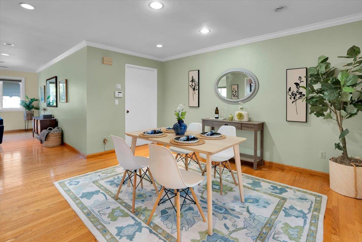 Detail Gallery Image 21 of 56 For 140 Suburbia Ave, Santa Cruz,  CA 95062 - 2 Beds | 2 Baths