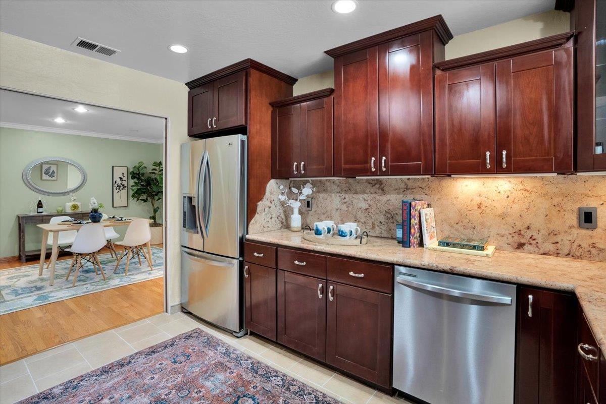 Detail Gallery Image 31 of 56 For 140 Suburbia Ave, Santa Cruz,  CA 95062 - 2 Beds | 2 Baths