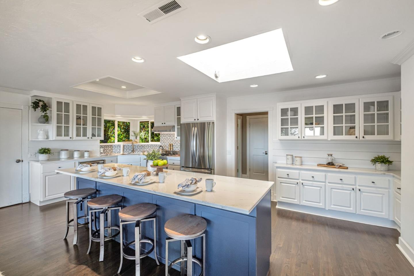 Detail Gallery Image 7 of 48 For 24705 Spanish Oaks Rd, Los Gatos,  CA 95033 - 4 Beds | 3/1 Baths