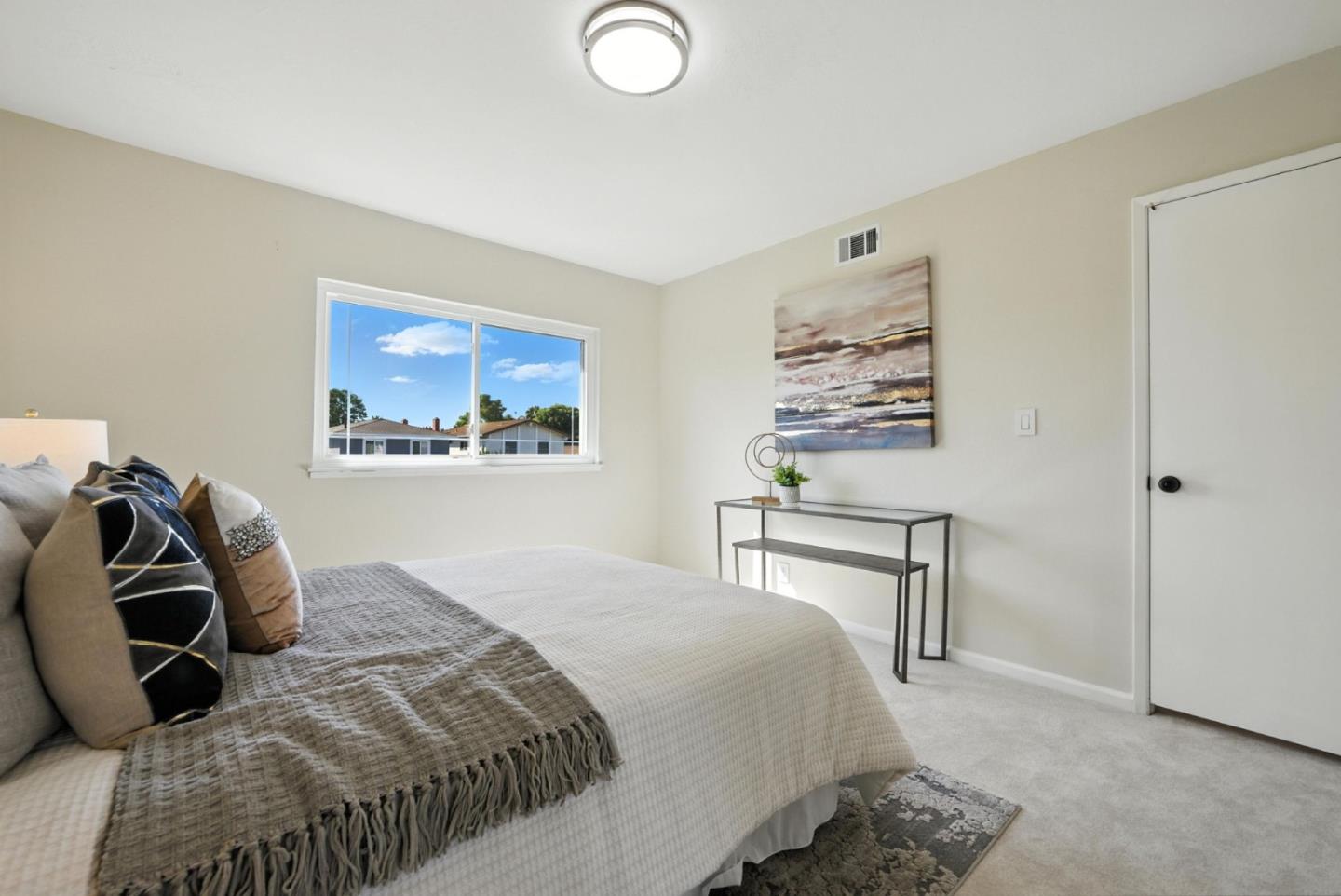 Detail Gallery Image 33 of 75 For 4957 New Compton Ct, San Jose,  CA 95136 - 5 Beds | 3 Baths