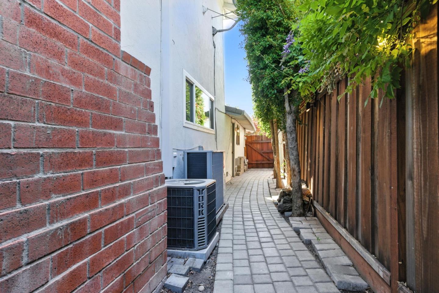 Detail Gallery Image 57 of 75 For 4957 New Compton Ct, San Jose,  CA 95136 - 5 Beds | 3 Baths