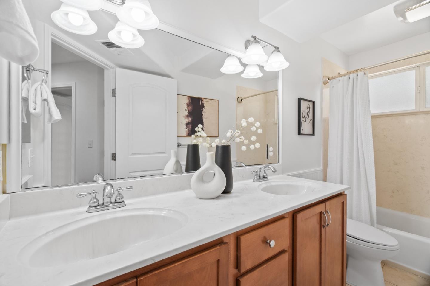 108 Balbach Street # 12, San Jose, California 95110, 3 Bedrooms Bedrooms, ,2 BathroomsBathrooms,Residential,For Sale,108 Balbach Street # 12,ML82014692