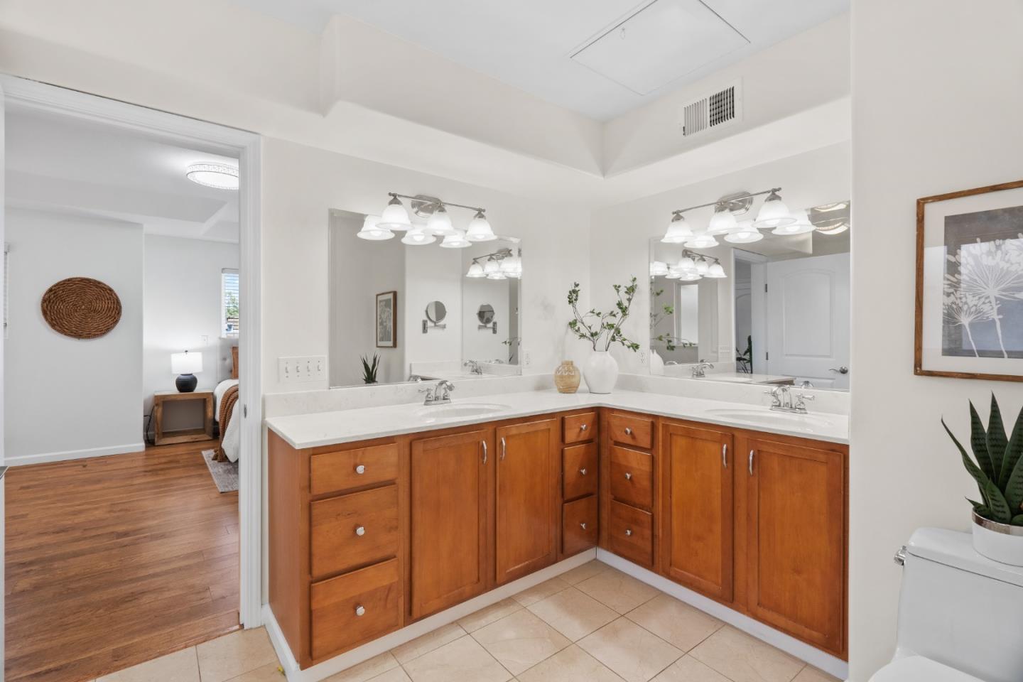 108 Balbach Street # 12, San Jose, California 95110, 3 Bedrooms Bedrooms, ,2 BathroomsBathrooms,Residential,For Sale,108 Balbach Street # 12,ML82014692