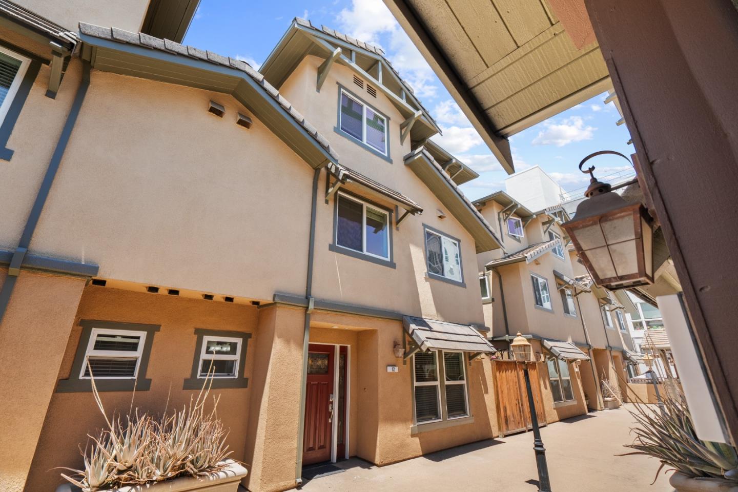 108 Balbach Street # 12, San Jose, California 95110, 3 Bedrooms Bedrooms, ,2 BathroomsBathrooms,Residential,For Sale,108 Balbach Street # 12,ML82014692