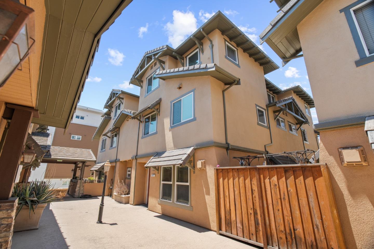 108 Balbach Street # 12, San Jose, California 95110, 3 Bedrooms Bedrooms, ,2 BathroomsBathrooms,Residential,For Sale,108 Balbach Street # 12,ML82014692