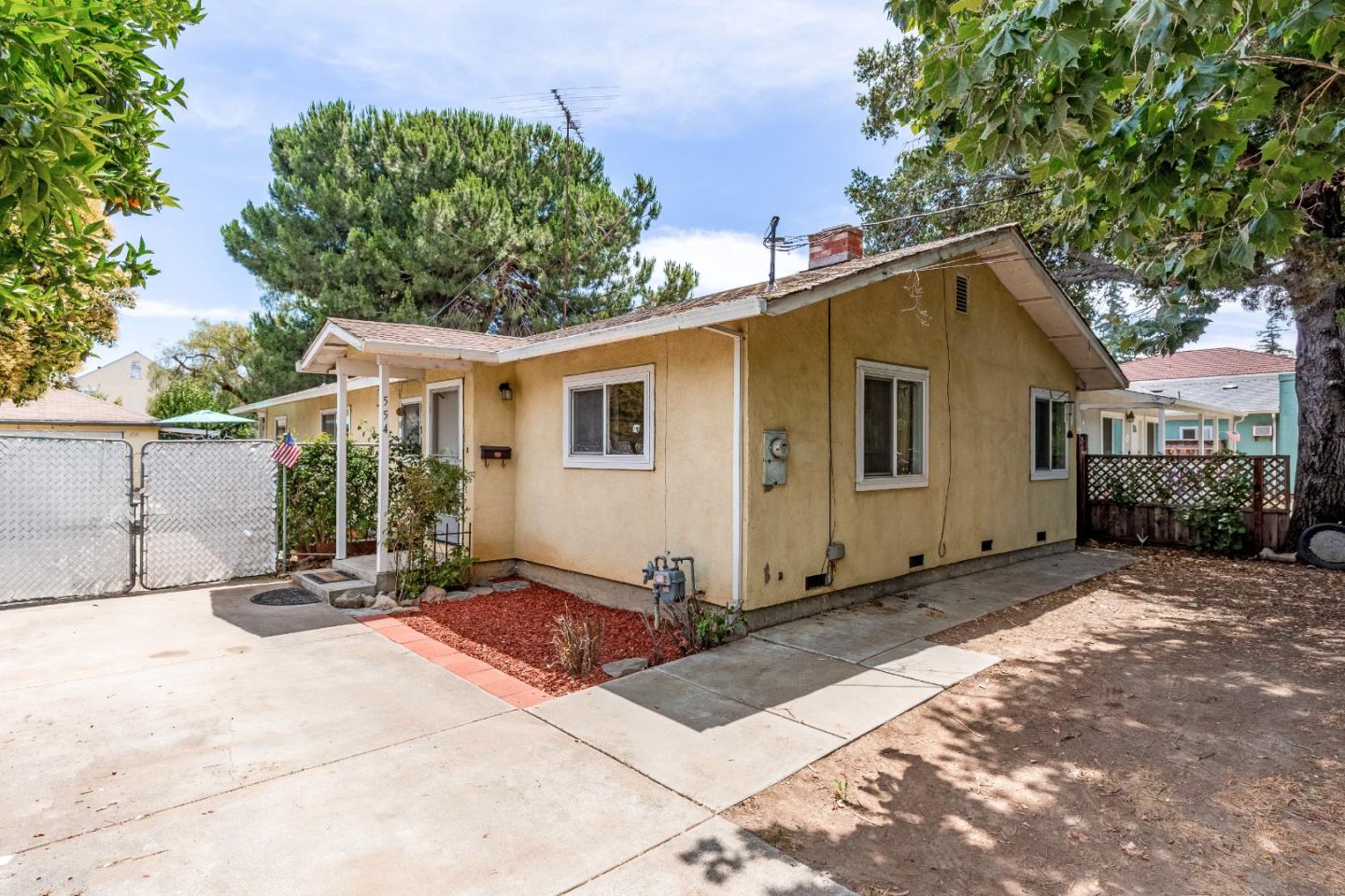Detail Gallery Image 3 of 25 For 554 N 21st St, San Jose,  CA 95112 - 3 Beds | 2 Baths
