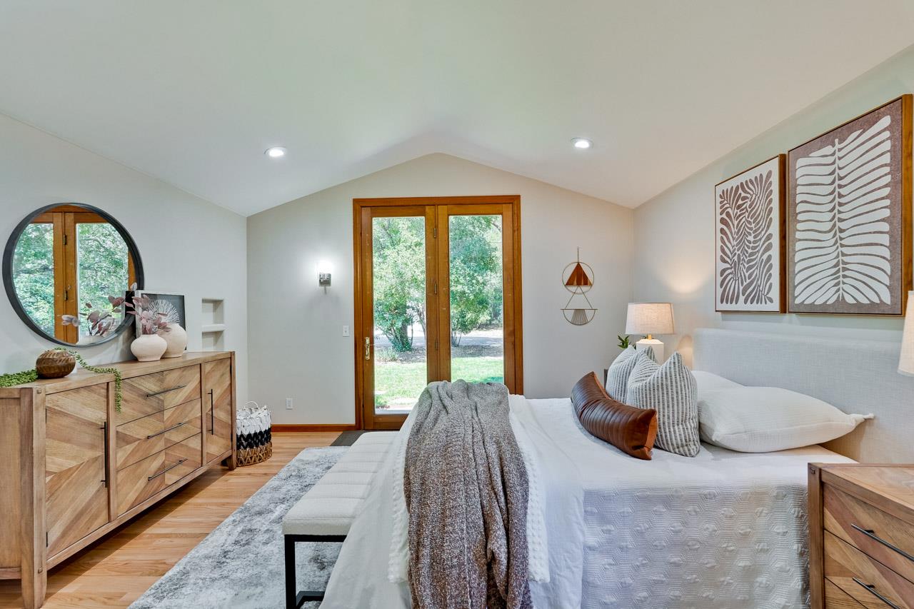 Detail Gallery Image 23 of 60 For 1625 Hazelaar Way, Los Altos,  CA 94024 - 3 Beds | 2 Baths
