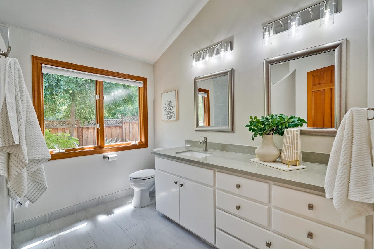 Detail Gallery Image 24 of 60 For 1625 Hazelaar Way, Los Altos,  CA 94024 - 3 Beds | 2 Baths