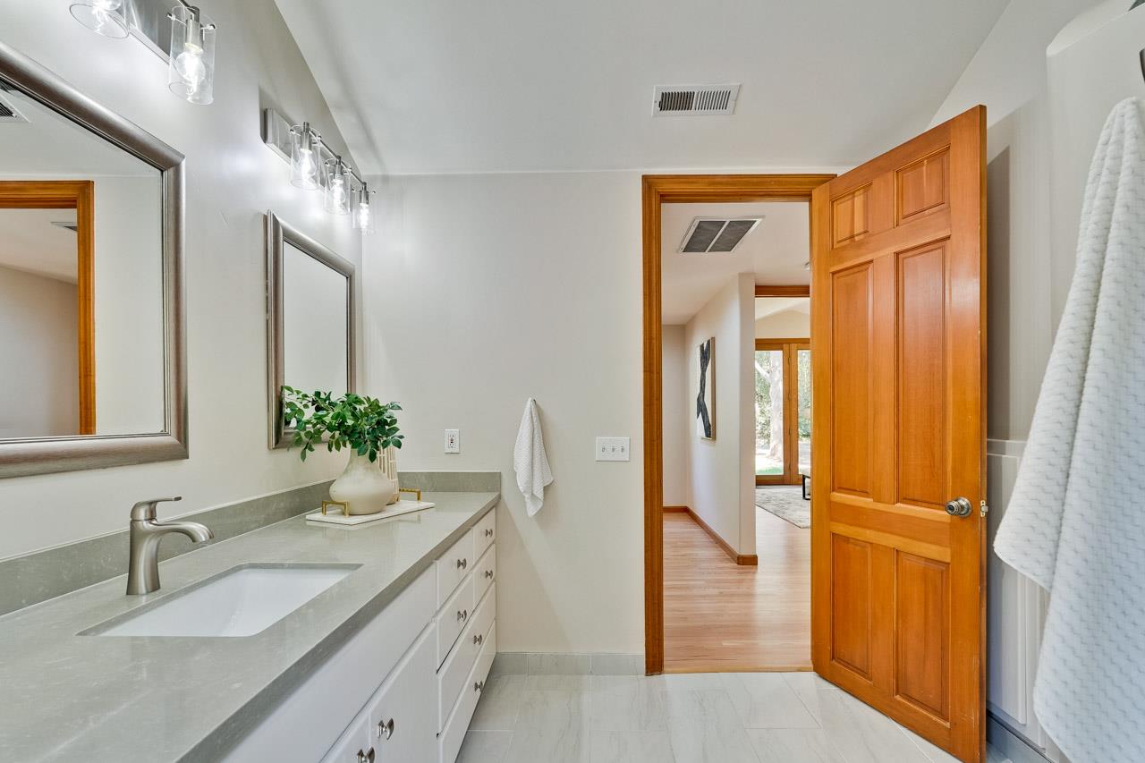 Detail Gallery Image 25 of 60 For 1625 Hazelaar Way, Los Altos,  CA 94024 - 3 Beds | 2 Baths