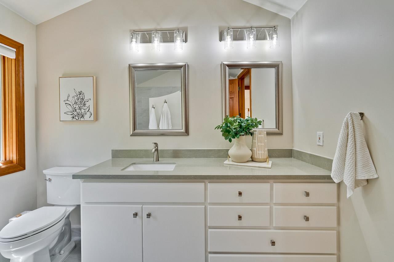 Detail Gallery Image 27 of 60 For 1625 Hazelaar Way, Los Altos,  CA 94024 - 3 Beds | 2 Baths