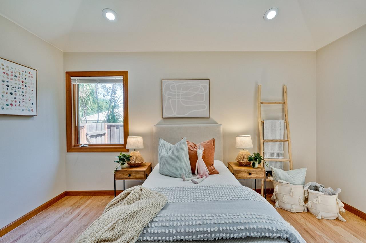 Detail Gallery Image 30 of 60 For 1625 Hazelaar Way, Los Altos,  CA 94024 - 3 Beds | 2 Baths