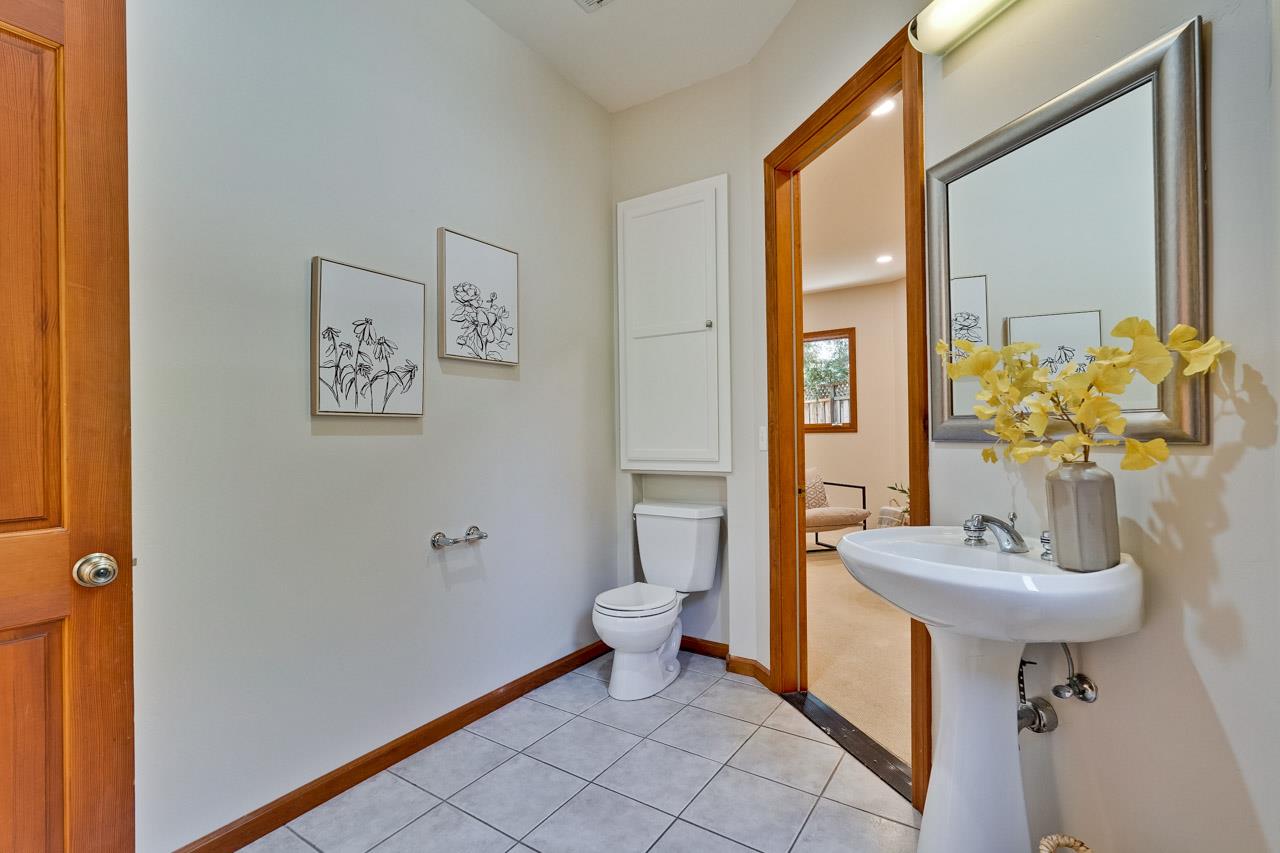 Detail Gallery Image 32 of 60 For 1625 Hazelaar Way, Los Altos,  CA 94024 - 3 Beds | 2 Baths